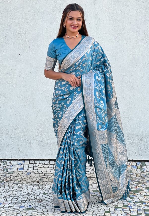 Banarasi Antique Silk With Jaal Zari Weaves Saree - Image 3