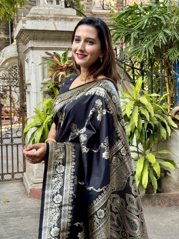 Black Banarasi Soft Silk Sarees with Silver Zari Jaal - Image 2
